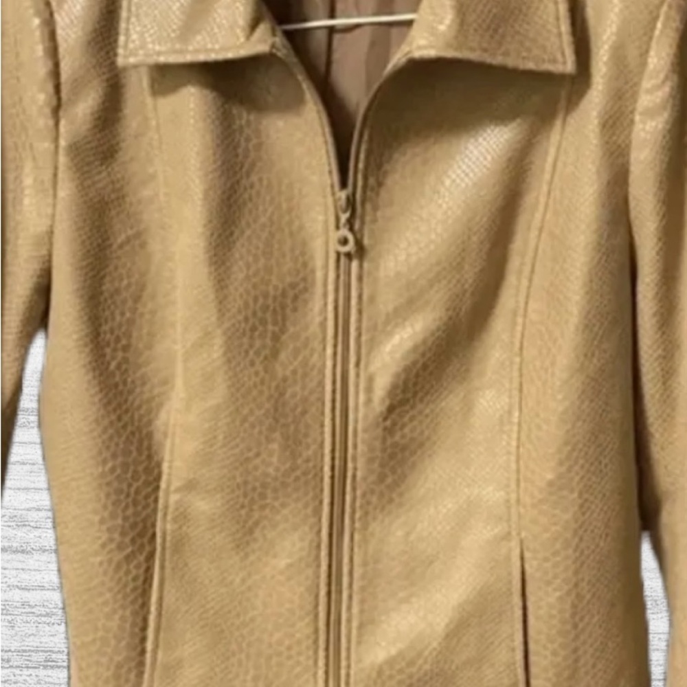🌟Tanjay Beige Textured Jacket - Picture 5 of 6